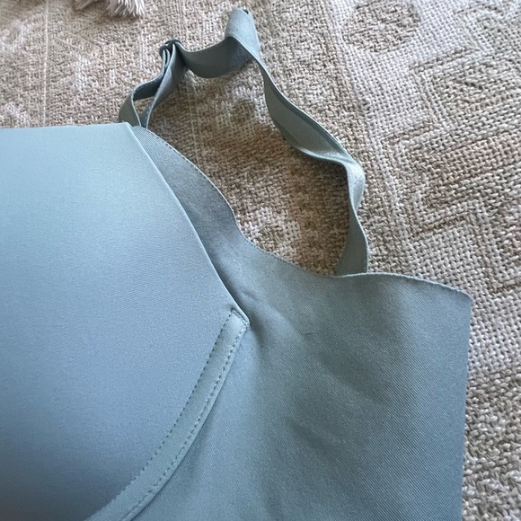 Warners light blue bra 
Elegant Women's Bra in Light Blue - Picture 6 of 6